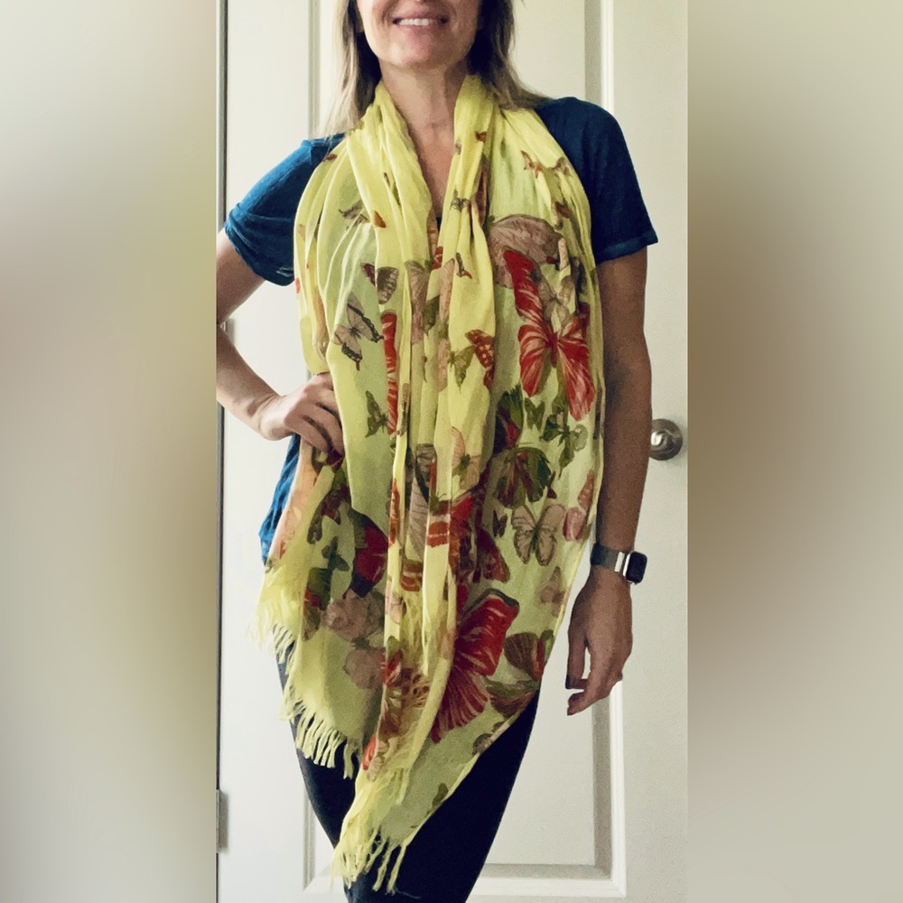 Yellow Lightweight Scarf/Wrap w different size Red Butterflies|LIKE NEW